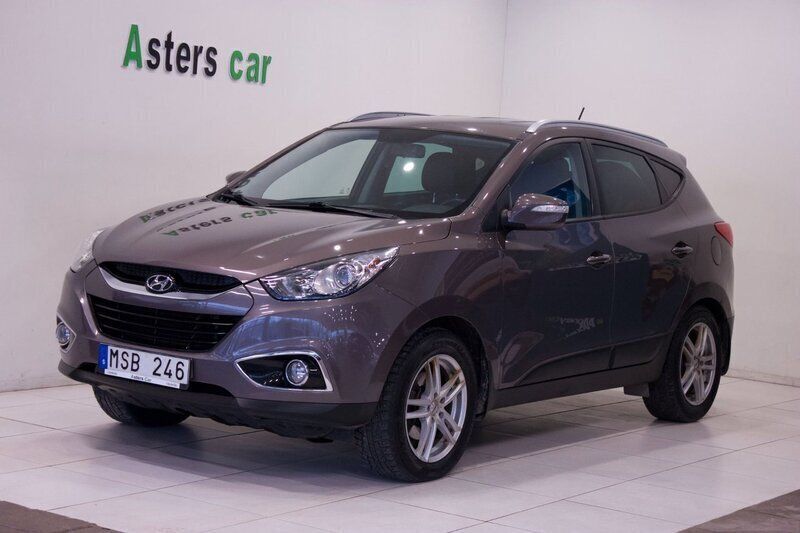 Ljusbrun (brun) Begagnad 2013 Hyundai ix35 SUV | 99 000 kr (Marknadspris) - Bild 1/4