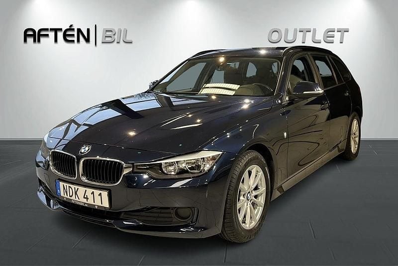 Blå Begagnad 2012 BMW 318 Kombi | 124 800 kr (Marknadspris) - Bild 1/3