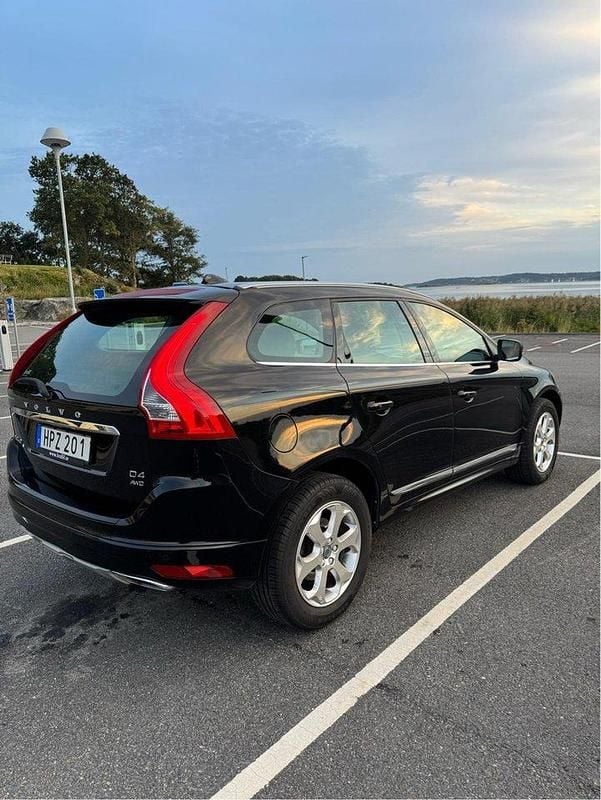 Svart Begagnad 2016 Volvo XC60 Summum SUV | 150 000 kr (Superpris) - Bild 1/4