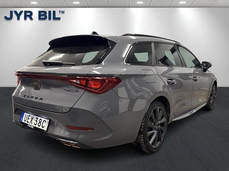 Begagnad Cupra Leon 245 HK (180 kW) 2021 Grå