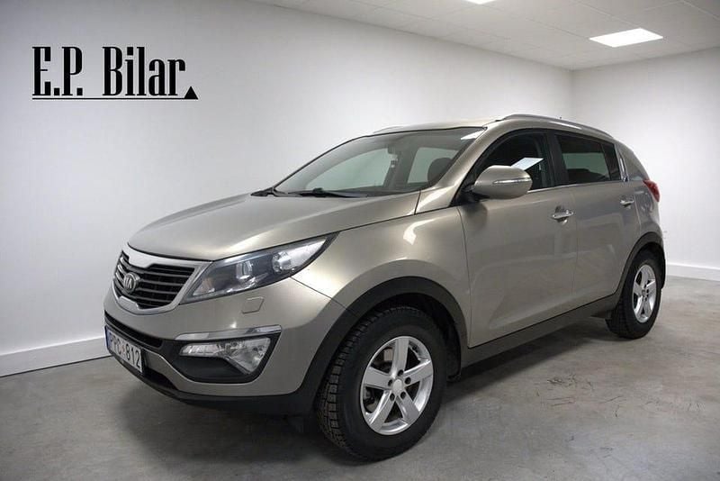 Grå Begagnad 2013 Kia Sportage EX SUV | 69 800 kr (Bra pris) - Bild 1/4