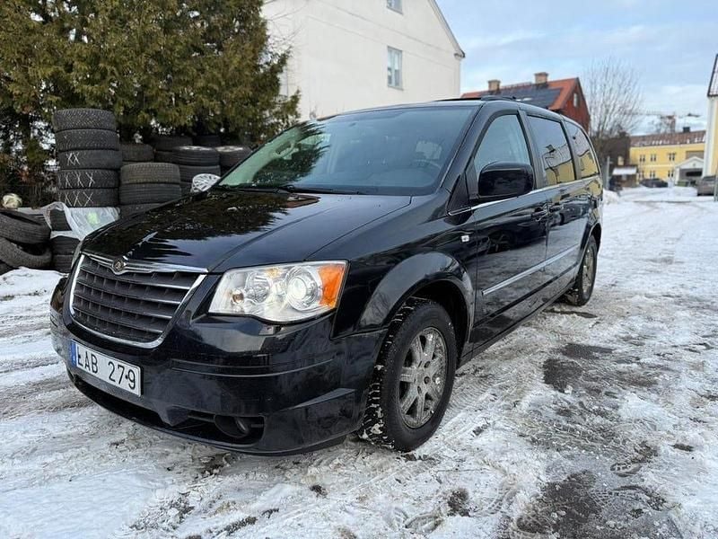 Begagnad Chrysler Grand Voyager 193 HK (141 kW) 2010 Svart Minibuss