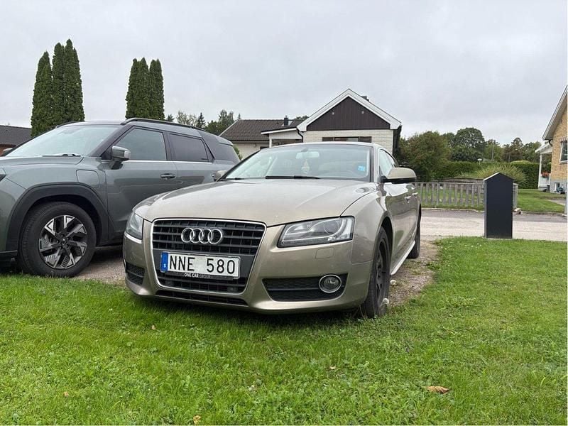 Brun Begagnad 2010 Audi A5 Sportback Comfort Halvkombi | 89 900 kr (Lite dyr) - Bild 1/4
