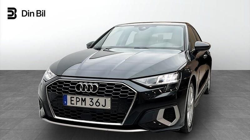 Grå Begagnad 2021 Audi A3 Proline Sedan | 224 000 kr (Marknadspris) - Bild 1/4