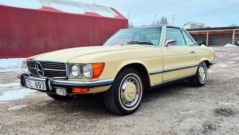 Begagnad Mercedes SL450 224 HK (164 kW) 1973 Gul Cab