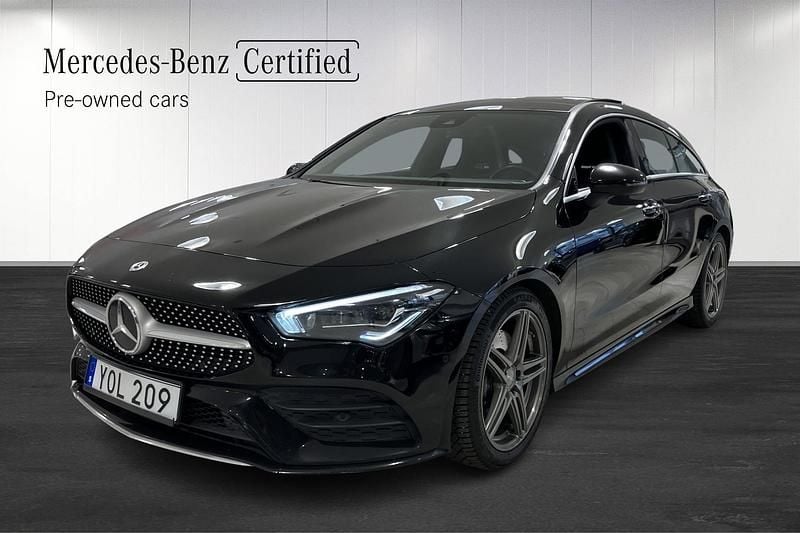 Svart Begagnad 2021 Mercedes CLA200 Shooting Brake AMG Kombi | 274 900 kr (Marknadspris) - Bild 1/4