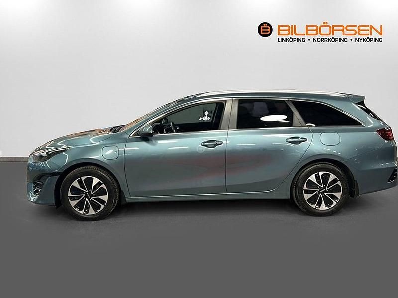 Begagnad Kia Ceed Sportswagon Advance 141 HK (103 kW) 2023 Grå Kombi