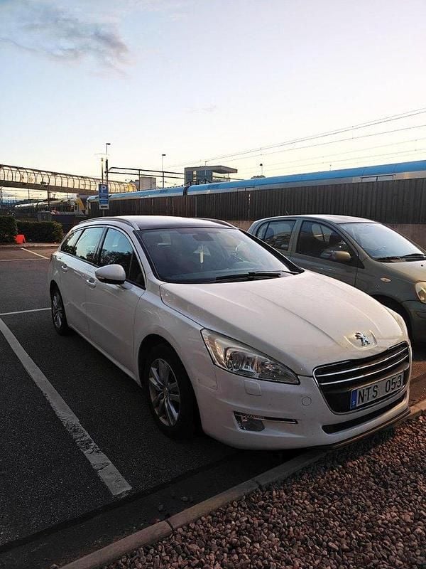 Vit Begagnad 2011 Peugeot 508 Kombi | 30 000 kr (Bra pris) - Bild 1/4