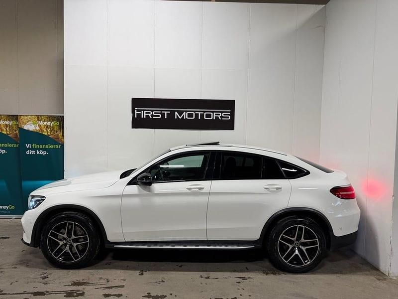 Begagnad Mercedes GLC250 AMG line 204 HK (150 kW) 2018 Vit Sportkupé
