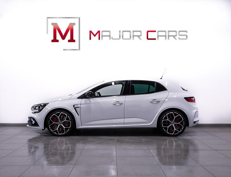 Begagnad Renault Mégane IV Bose Edition 301 HK (221 kW) 2020 Vit Halvkombi