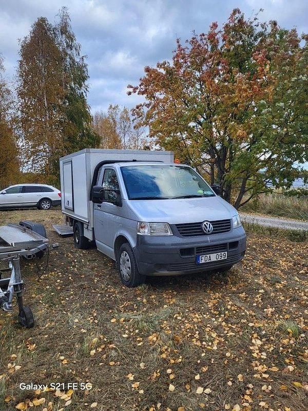 Silver Begagnad 2008 VW T5 Van | 58 000 kr (Marknadspris) - Bild 1/4