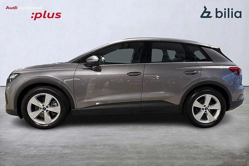 Begagnad Audi Q4 e-tron Proline 210 kW (286 HK) 2022 Grå SUV