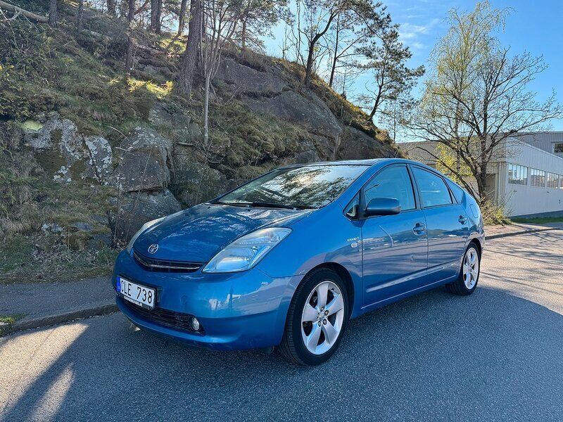 Blå Begagnad 2007 Toyota Prius Halvkombi | 79 900 kr (Marknadspris) - Bild 1/4