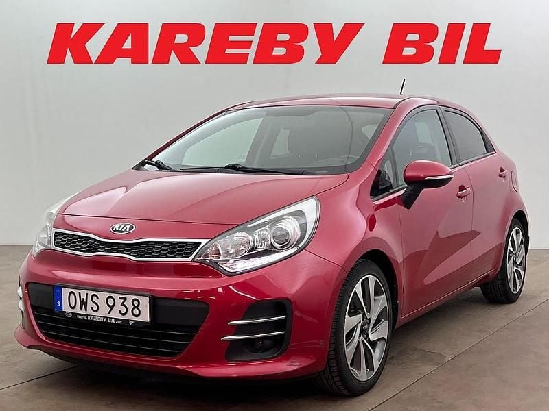 Röd Begagnad 2015 Kia Rio Halvkombi | 79 800 kr (Bra pris) - Bild 1/3