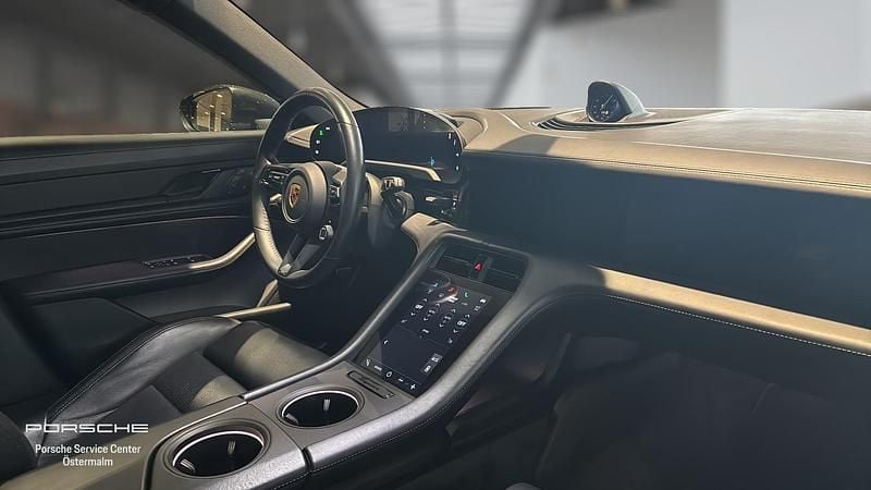 Begagnad Porsche Taycan 4S Cross Turismo 439 kW (598 HK) 2023 Grå Sedan