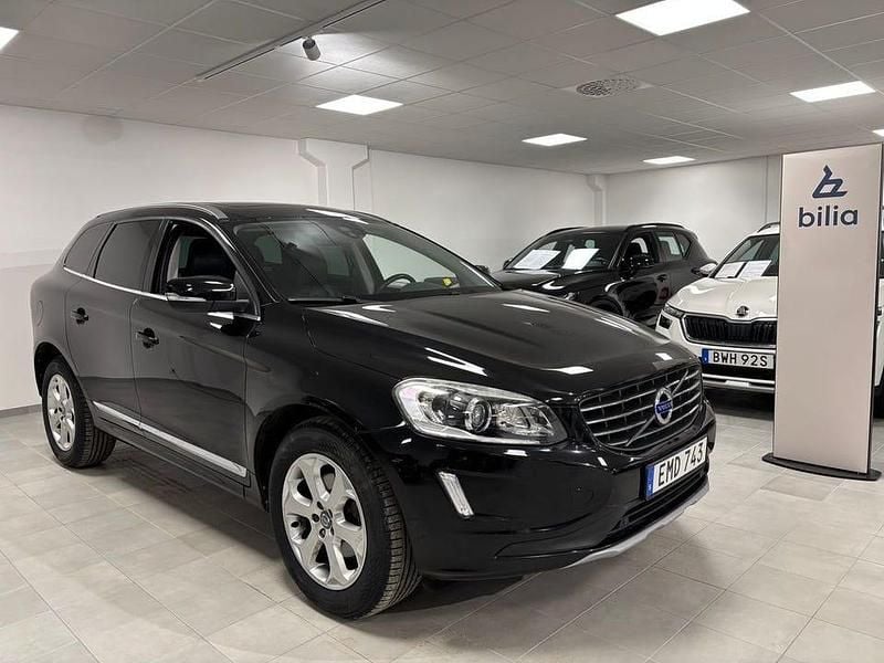 Svart Begagnad 2016 Volvo XC60 Business Edition SUV | 154 500 kr (Bra pris) - Bild 1/3