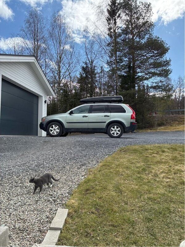 Grön Begagnad 2004 Volvo XC90 Standard SUV | 25 000 kr (Bra pris) - Bild 1/2