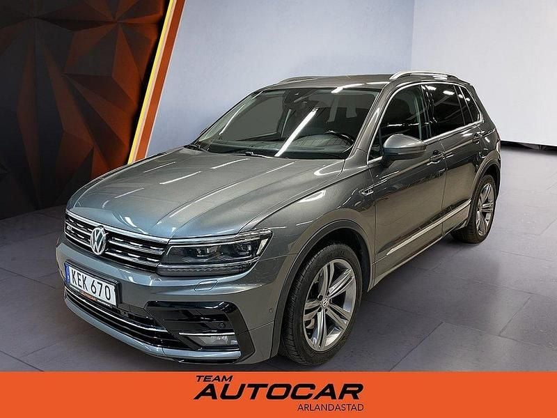 Silver Begagnad 2018 VW Tiguan R-line SUV | 189 900 kr (Marknadspris) - Bild 1/4
