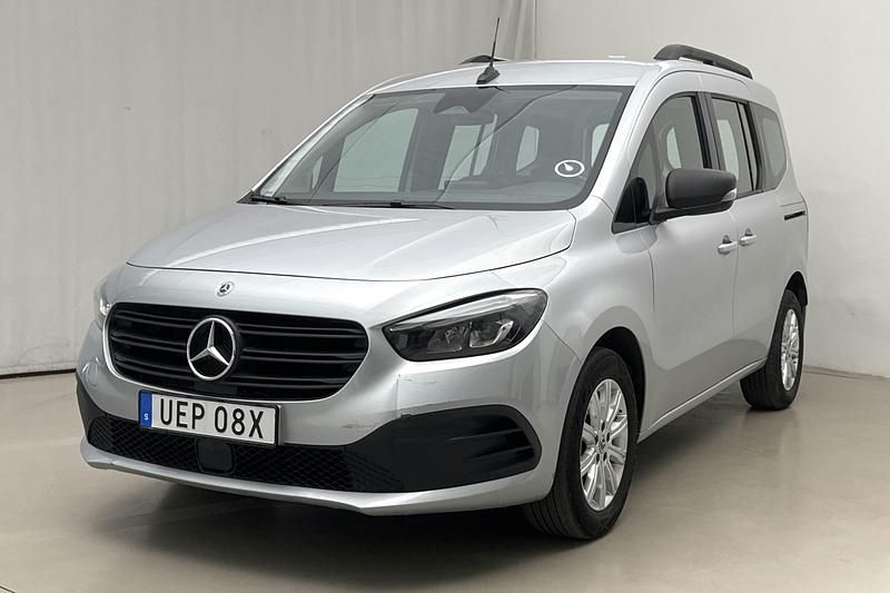 Silver Begagnad 2023 Mercedes Citan 112 | 299 000 kr - Bild 1/4