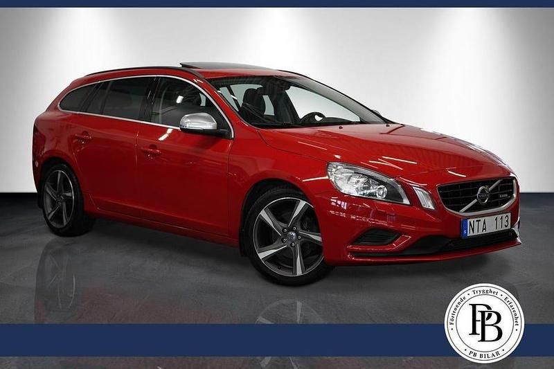Röd Begagnad 2012 Volvo V60 R-Design Kombi | 89 900 kr (Marknadspris) - Bild 1/4