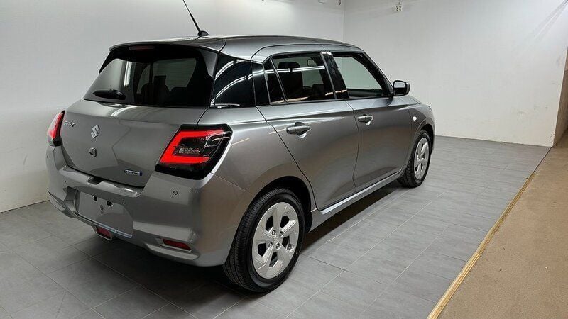 Begagnad Suzuki Swift 83 HK (61 kW) 2024 Grå Halvkombi
