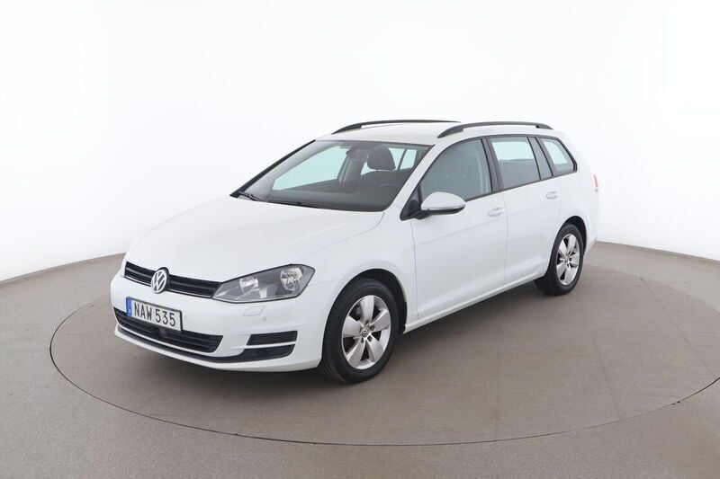 Vit Begagnad 2015 VW Golf VII Kombi | 97 000 kr (Marknadspris) - Bild 1/4