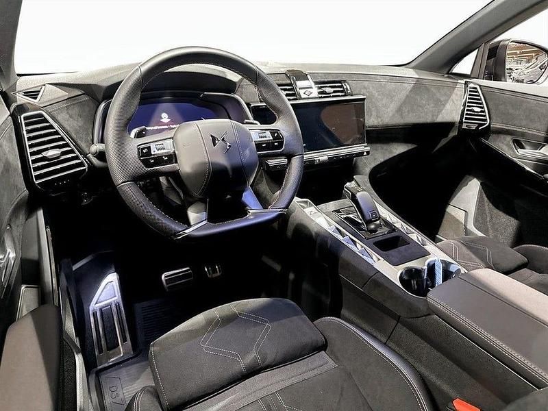 Begagnad DS Automobiles DS7 Crossback 131 HK (96 kW) 2024 Grå SUV