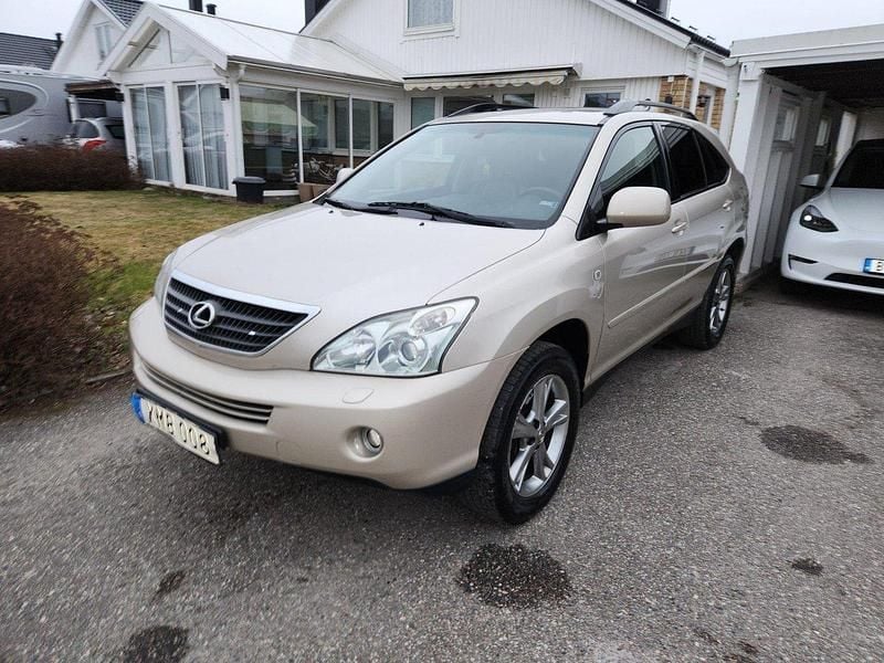 Brun Begagnad 2006 Lexus RX400h SUV | 67 500 kr (Marknadspris) - Bild 1/4