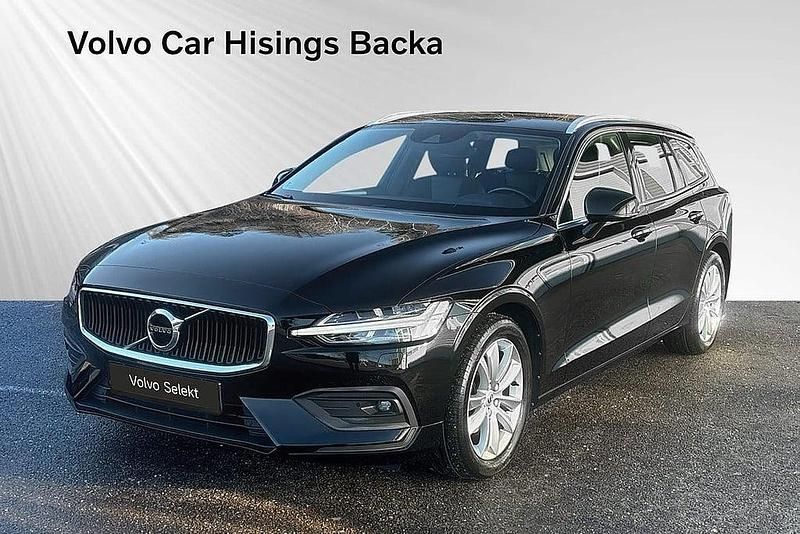 Svart Begagnad 2021 Volvo V60 Momentum Kombi | 284 900 kr (Marknadspris) - Bild 1/2
