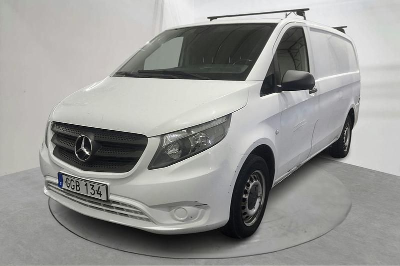 Vit Begagnad 2015 Mercedes Vito | 90 000 kr (Superpris) - Bild 1/4