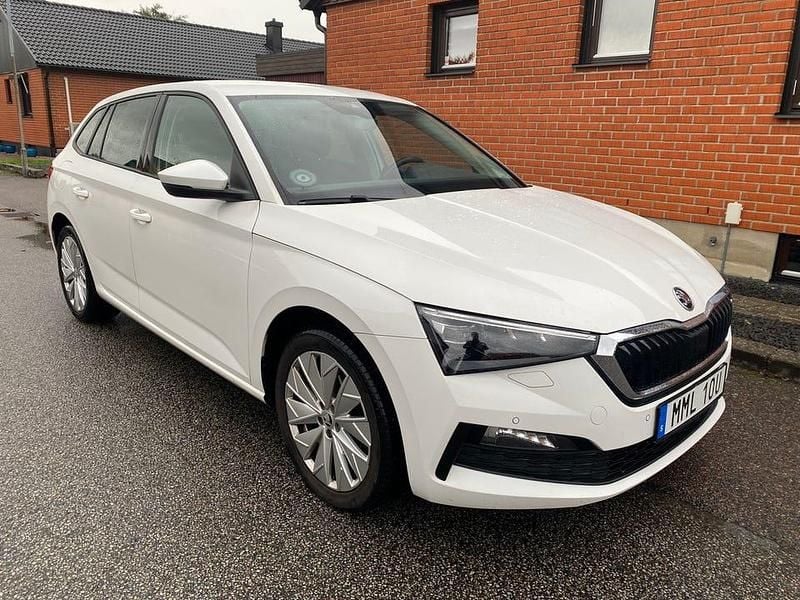 Begagnad 2021 Skoda Scala Halvkombi | 168 000 kr (Bra pris) - Bild 1/2