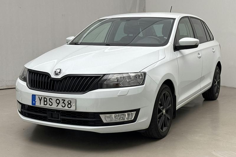 Vit Begagnad 2016 Skoda Rapid Style | 94 800 kr - Bild 1/4
