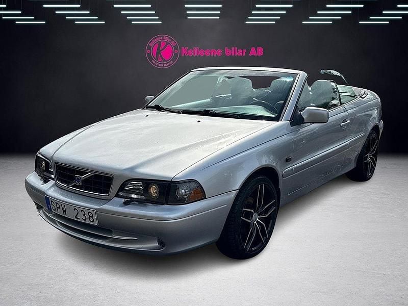 Silver Begagnad 2002 Volvo C70 Cab | 44 900 kr (Bra pris) - Bild 1/4