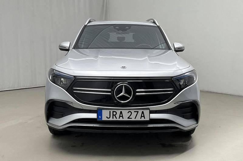 Begagnad Mercedes EQB300 AMG line 167 kW (228 HK) 2023 Silver SUV