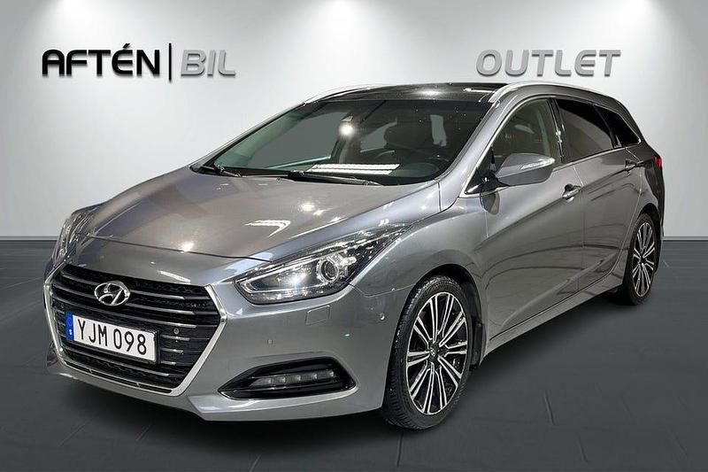 Begagnad Hyundai i40 Premium 141 HK (103 kW) 2016 Silver Kombi