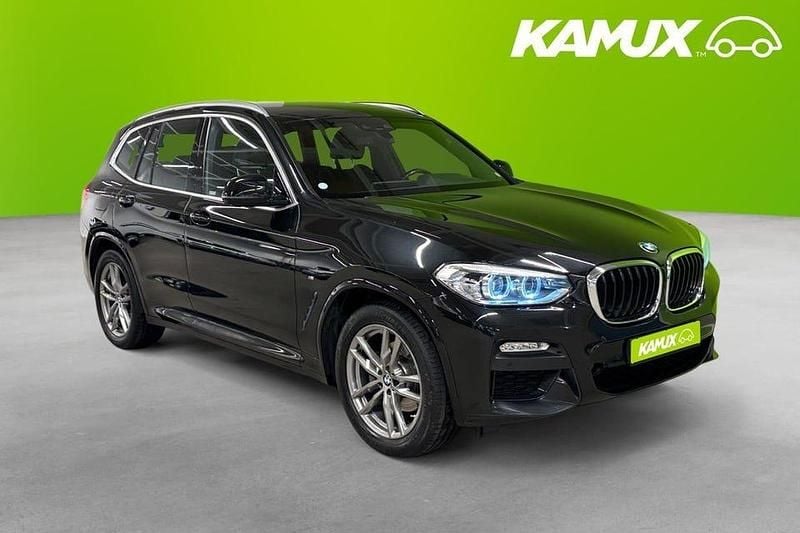 Svart Begagnad 2018 BMW X3 M Sport SUV | 294 800 kr (Marknadspris) - Bild 1/4