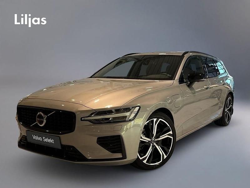 Grå Begagnad 2025 Volvo V60 Plus Kombi | 459 900 kr - Bild 1/3