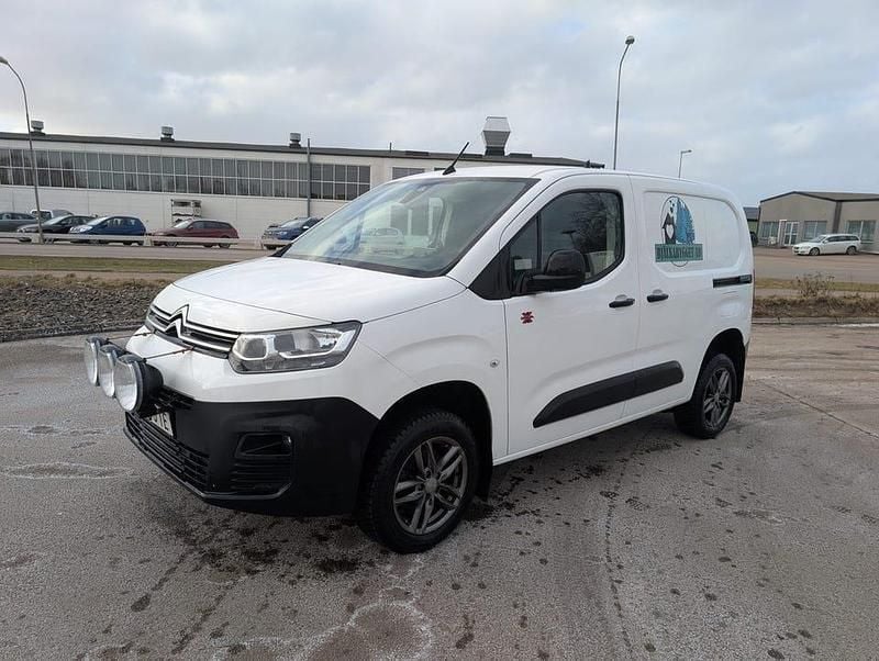Begagnad Citroën Berlingo 131 HK (96 kW) 2020 Minibuss