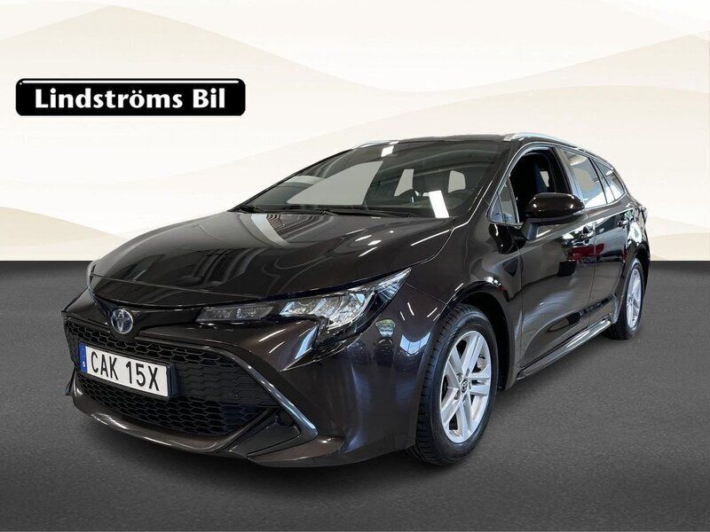 Mörkbrun (brun) Begagnad 2022 Toyota Corolla Active Kombi | 240 000 kr (Marknadspris) - Bild 1/3
