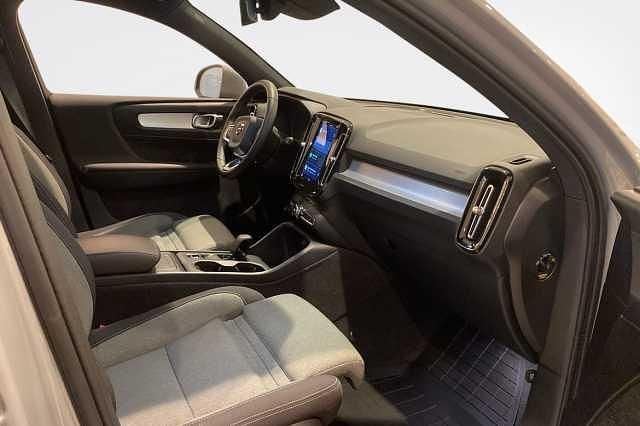 Begagnad 2024 Volvo XC40 SUV | 339 000 kr (Bra pris) - Bild 1/4