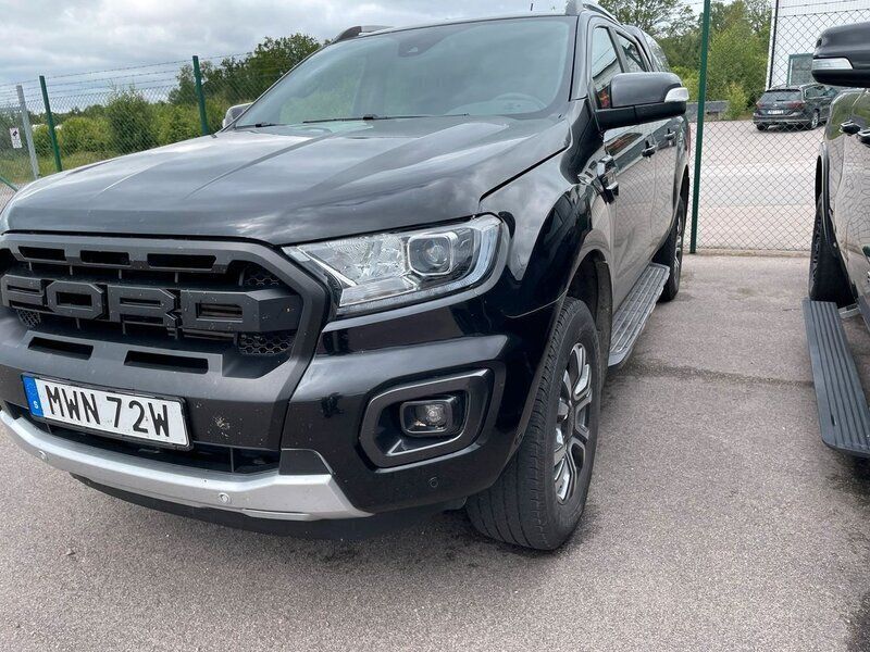 Svart metallic Begagnad 2021 Ford Ranger Wildtrack Pickup | 425 000 kr (Marknadspris) - Bild 1/2