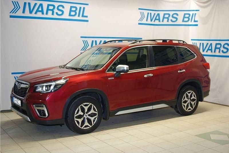 Ljusröd Begagnad 2019 Subaru Forester SUV | 244 900 kr (Lite dyr) - Bild 1/2