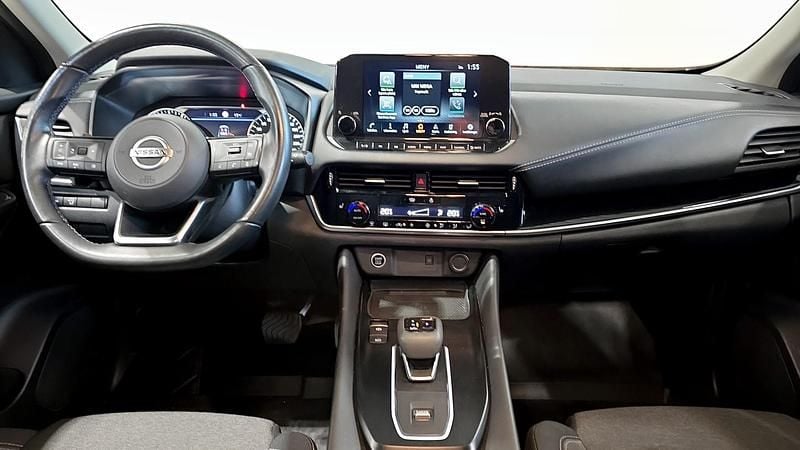 Begagnad Nissan Qashqai N-Connecta 158 HK (116 kW) 2022 Grå SUV