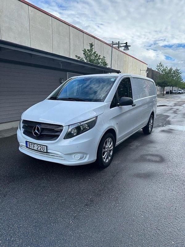 Vit Begagnad 2020 Mercedes Vito Minibuss | 205 000 kr (Superpris) - Bild 1/4