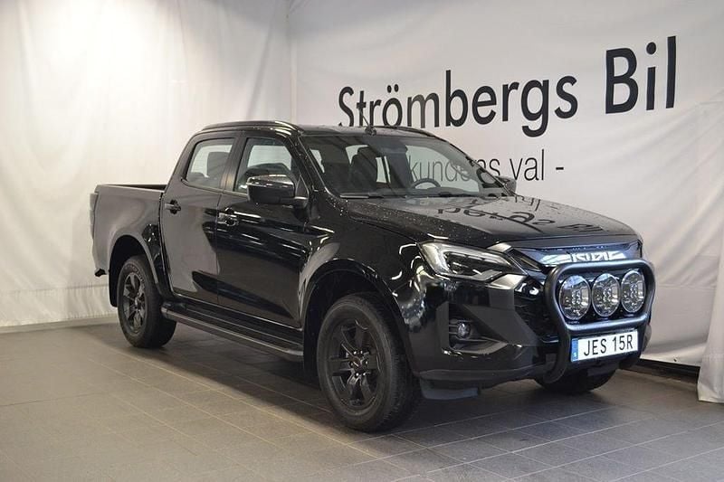 Svart Begagnad 2024 Isuzu D-Max Van | 719 000 kr (Marknadspris) - Bild 1/4