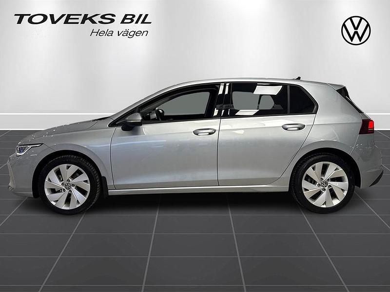 Begagnad VW Golf VIII 150 HK (110 kW) 2025 Silver