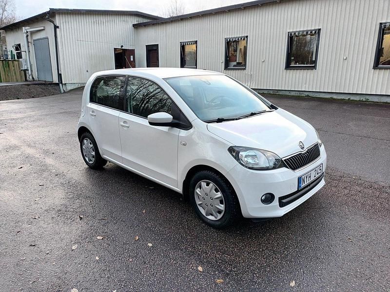 Vit Begagnad 2014 Skoda Citigo G-TEC Halvkombi | 55 000 kr - Bild 1/4