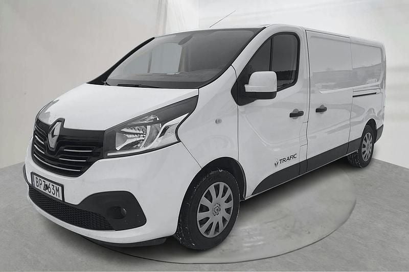 Vit Begagnad 2019 Renault Trafic Minibuss | 140 000 kr (Bra pris) - Bild 1/4