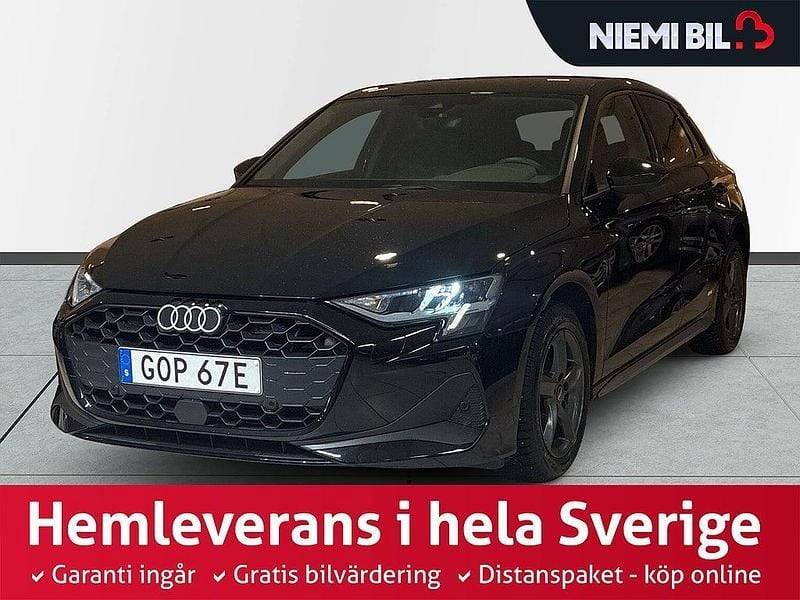 Svart Begagnad 2025 Audi A3 Advanced Sedan | 322 900 kr (Lite dyr) - Bild 1/3