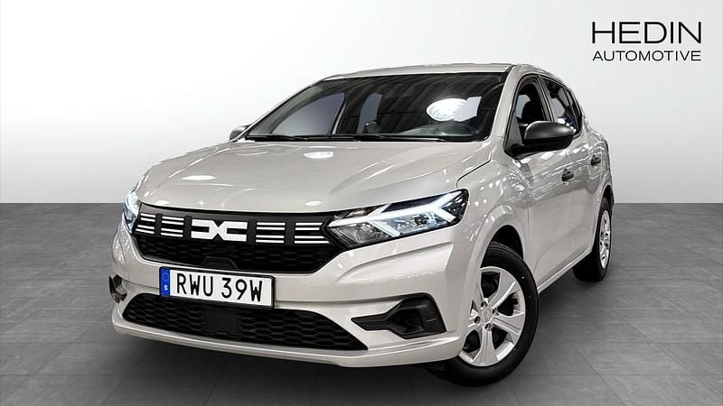 Begagnad Dacia Sandero Essentiel 91 HK (66 kW) 2023 Grå Halvkombi